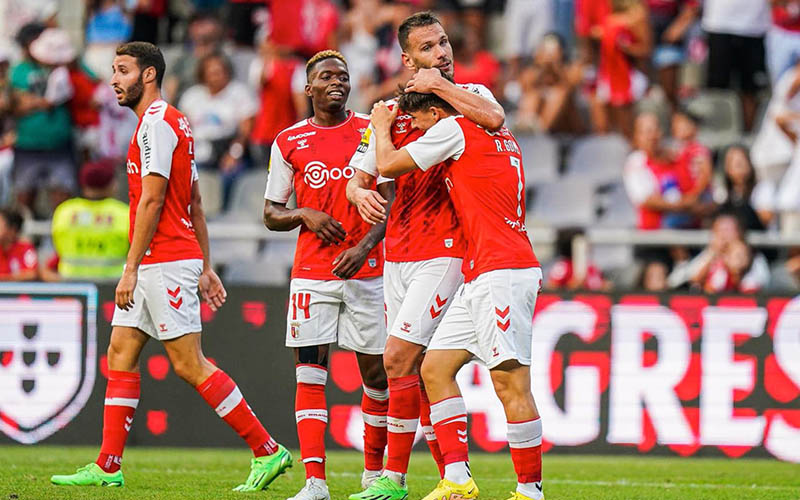 Soi kèo Guimaraes vs Braga